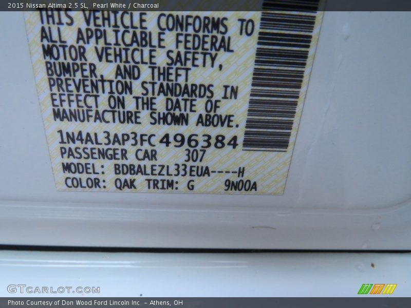 Pearl White / Charcoal 2015 Nissan Altima 2.5 SL