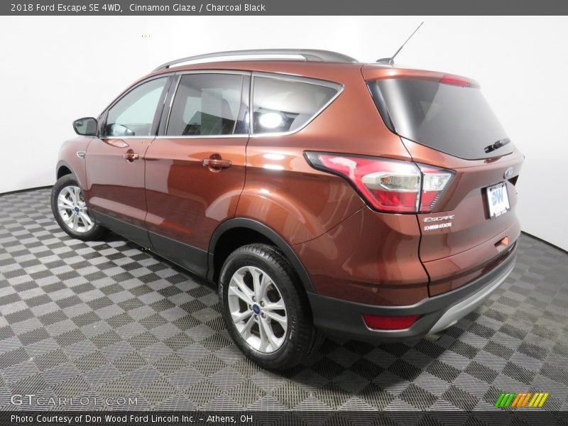 Cinnamon Glaze / Charcoal Black 2018 Ford Escape SE 4WD