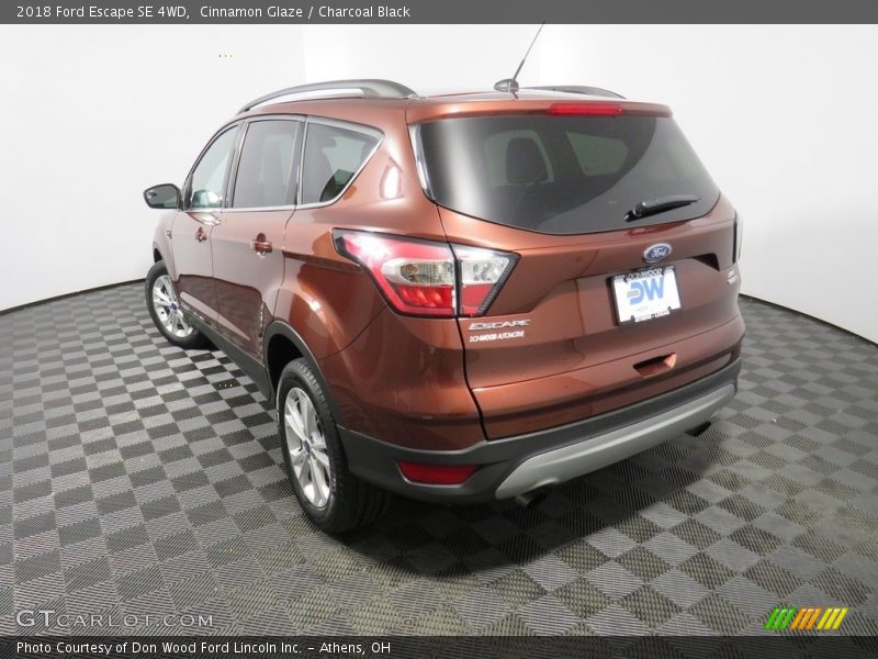 Cinnamon Glaze / Charcoal Black 2018 Ford Escape SE 4WD
