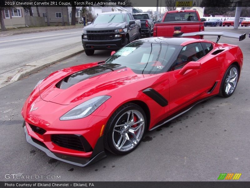 Front 3/4 View of 2019 Corvette ZR1 Coupe
