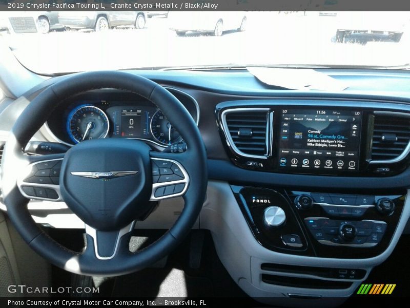 Granite Crystal Metallic / Black/Alloy 2019 Chrysler Pacifica Touring L