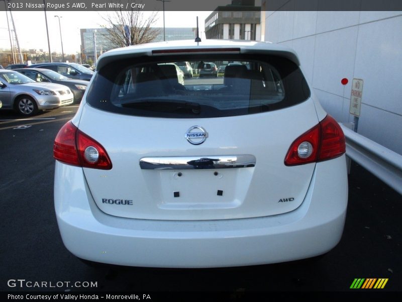 Pearl White / Gray 2013 Nissan Rogue S AWD