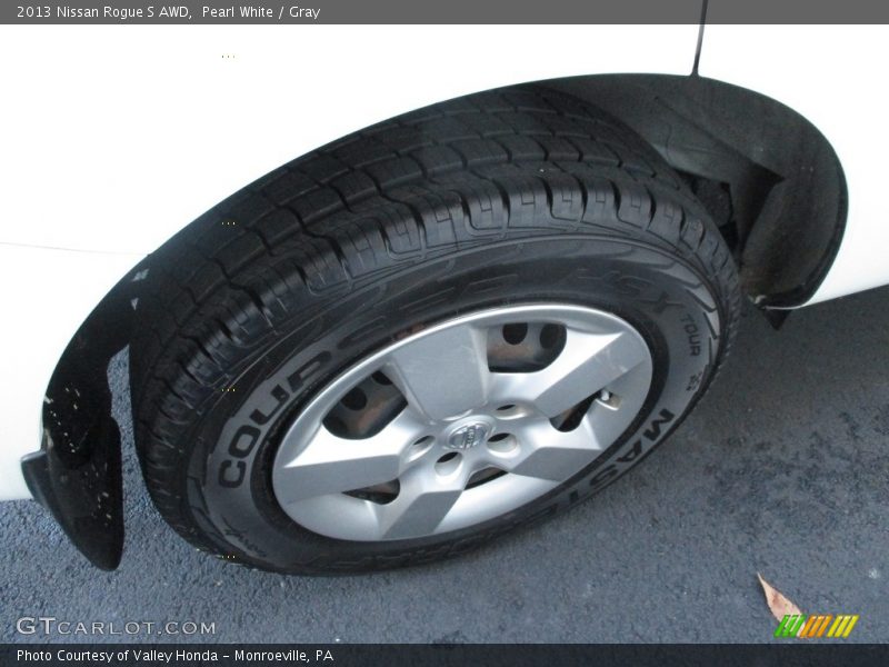 Pearl White / Gray 2013 Nissan Rogue S AWD