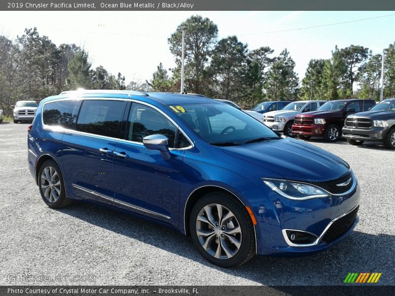 Ocean Blue Metallic / Black/Alloy 2019 Chrysler Pacifica Limited