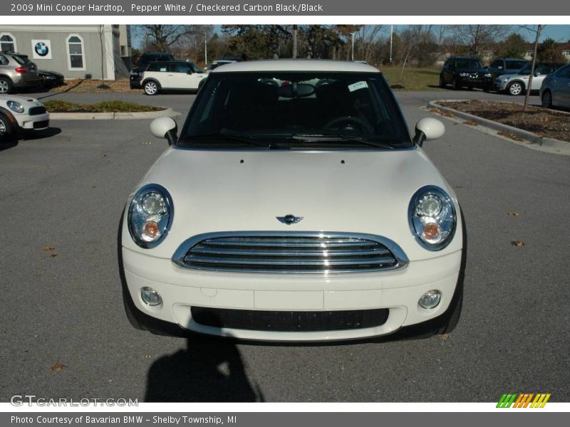 Pepper White / Checkered Carbon Black/Black 2009 Mini Cooper Hardtop