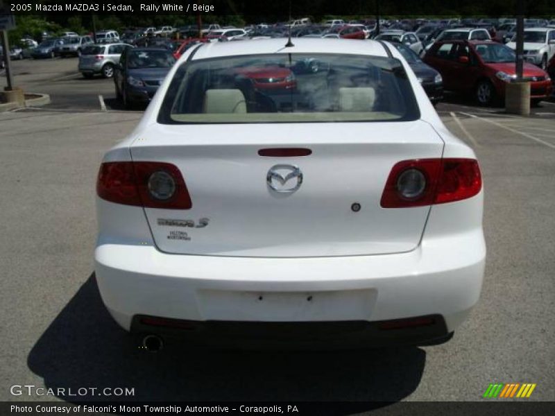 Rally White / Beige 2005 Mazda MAZDA3 i Sedan