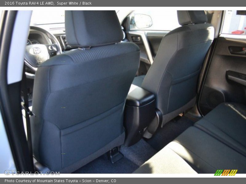 Super White / Black 2016 Toyota RAV4 LE AWD
