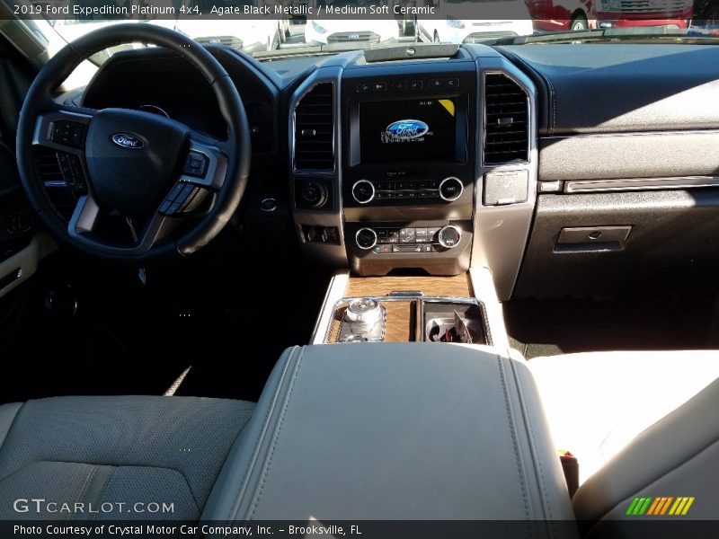 Agate Black Metallic / Medium Soft Ceramic 2019 Ford Expedition Platinum 4x4