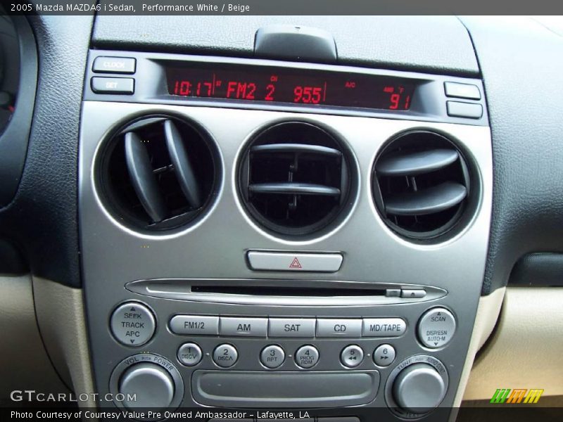 Performance White / Beige 2005 Mazda MAZDA6 i Sedan