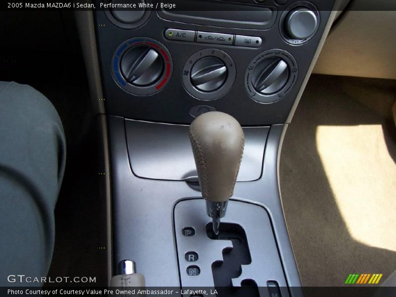 Performance White / Beige 2005 Mazda MAZDA6 i Sedan