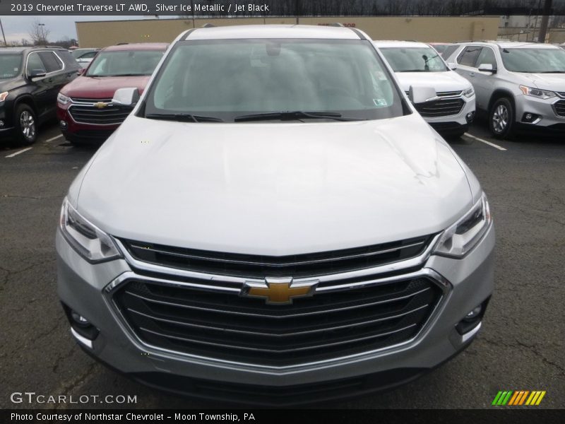 Silver Ice Metallic / Jet Black 2019 Chevrolet Traverse LT AWD