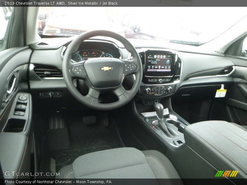 Silver Ice Metallic / Jet Black 2019 Chevrolet Traverse LT AWD