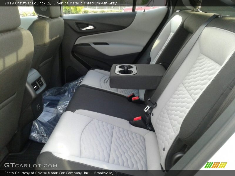 Silver Ice Metallic / Medium Ash Gray 2019 Chevrolet Equinox LS