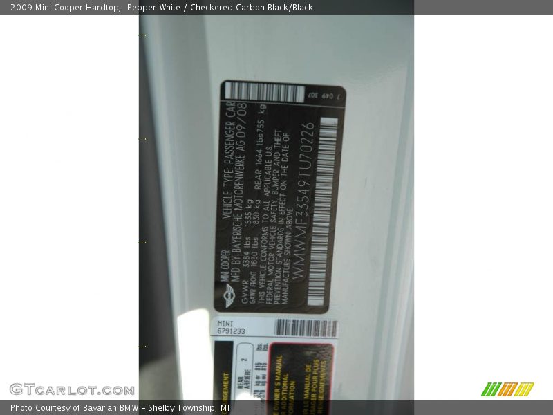 Pepper White / Checkered Carbon Black/Black 2009 Mini Cooper Hardtop