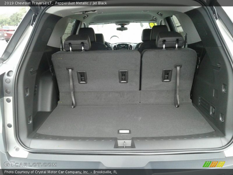 Pepperdust Metallic / Jet Black 2019 Chevrolet Traverse LT