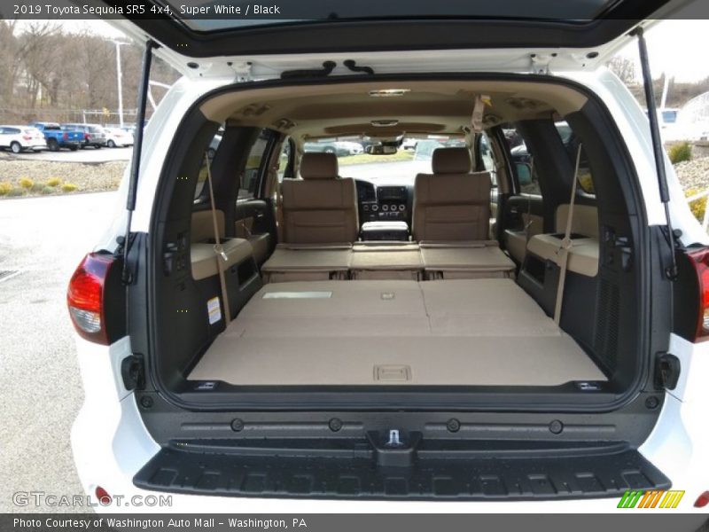  2019 Sequoia SR5 4x4 Trunk