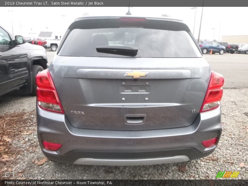 Satin Steel Metallic / Jet Black 2019 Chevrolet Trax LT