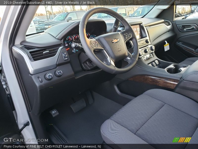 Silver Ice Metallic / Jet Black 2019 Chevrolet Suburban LS 4WD