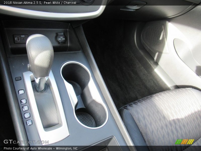 Pearl White / Charcoal 2018 Nissan Altima 2.5 S