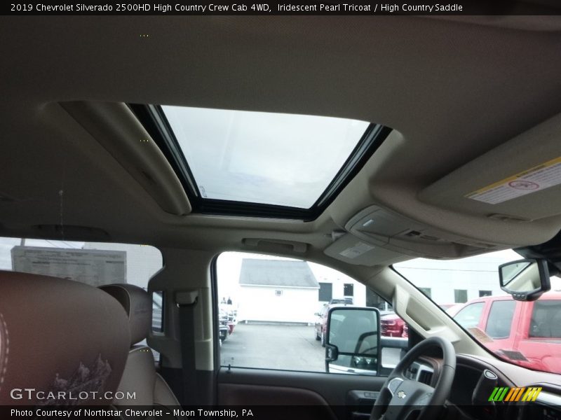 Iridescent Pearl Tricoat / High Country Saddle 2019 Chevrolet Silverado 2500HD High Country Crew Cab 4WD