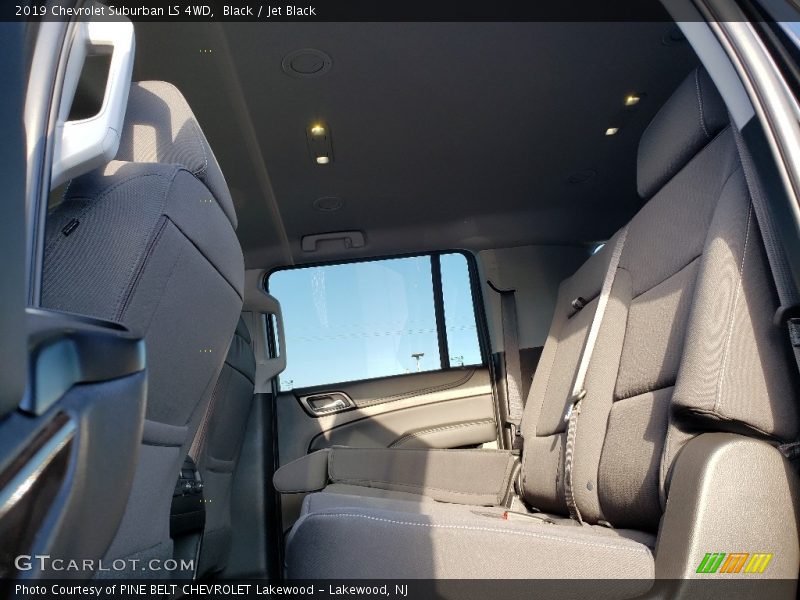 Black / Jet Black 2019 Chevrolet Suburban LS 4WD