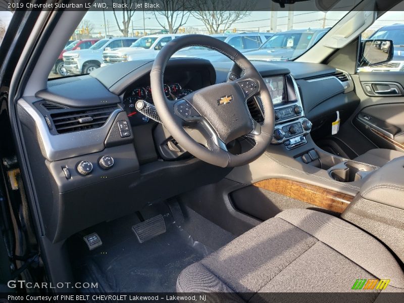 Black / Jet Black 2019 Chevrolet Suburban LS 4WD