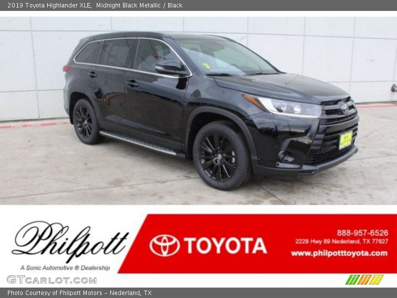 Midnight Black Metallic / Black 2019 Toyota Highlander XLE