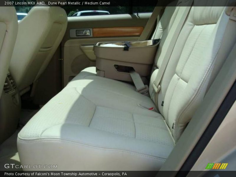 Dune Pearl Metallic / Medium Camel 2007 Lincoln MKX AWD
