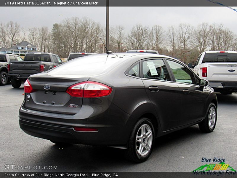 Magnetic / Charcoal Black 2019 Ford Fiesta SE Sedan