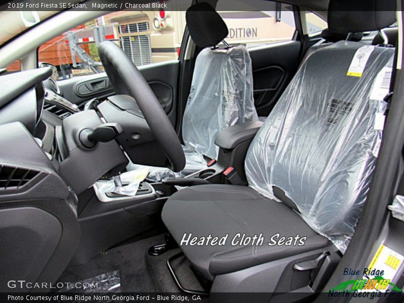 Magnetic / Charcoal Black 2019 Ford Fiesta SE Sedan