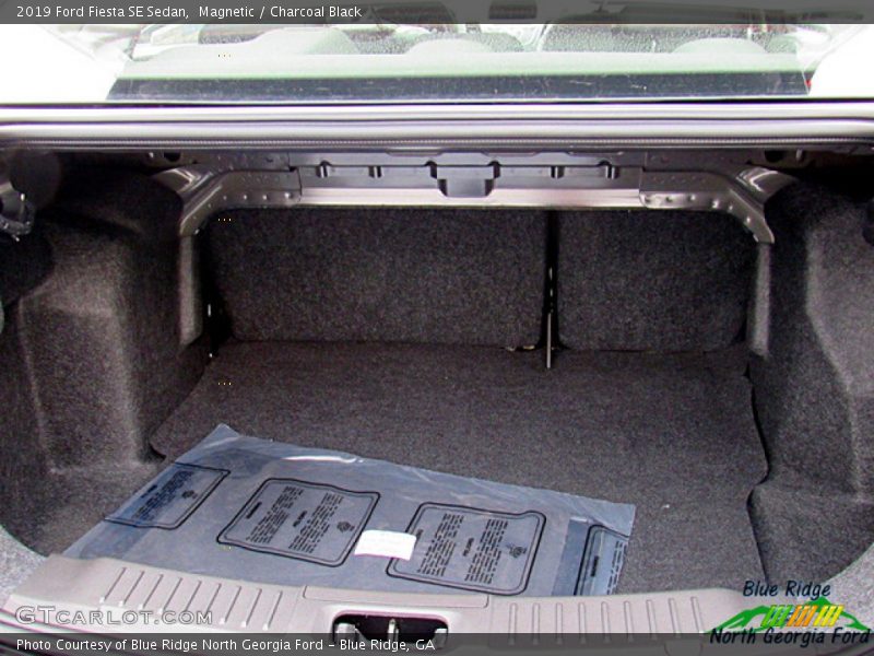 Magnetic / Charcoal Black 2019 Ford Fiesta SE Sedan