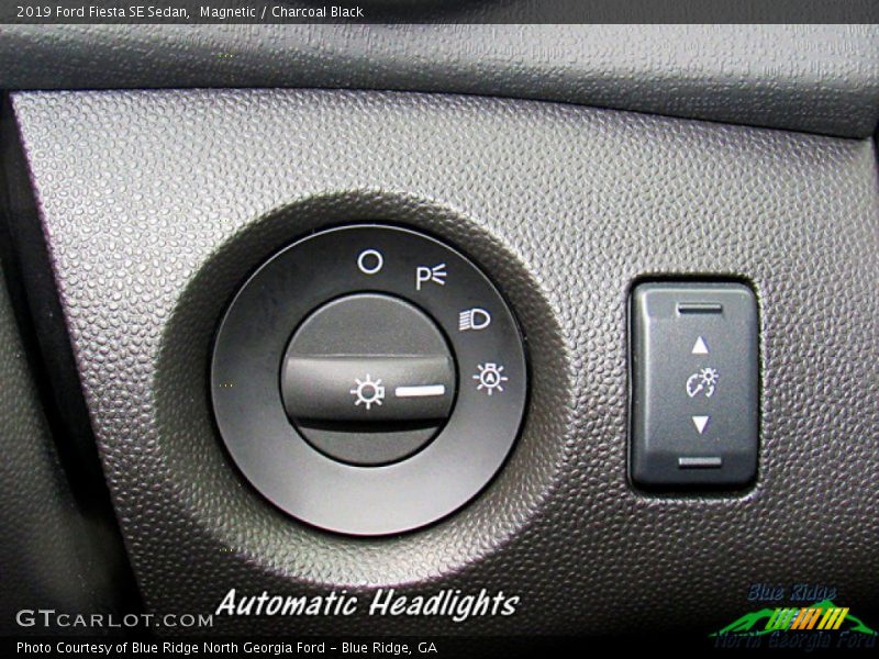 Magnetic / Charcoal Black 2019 Ford Fiesta SE Sedan