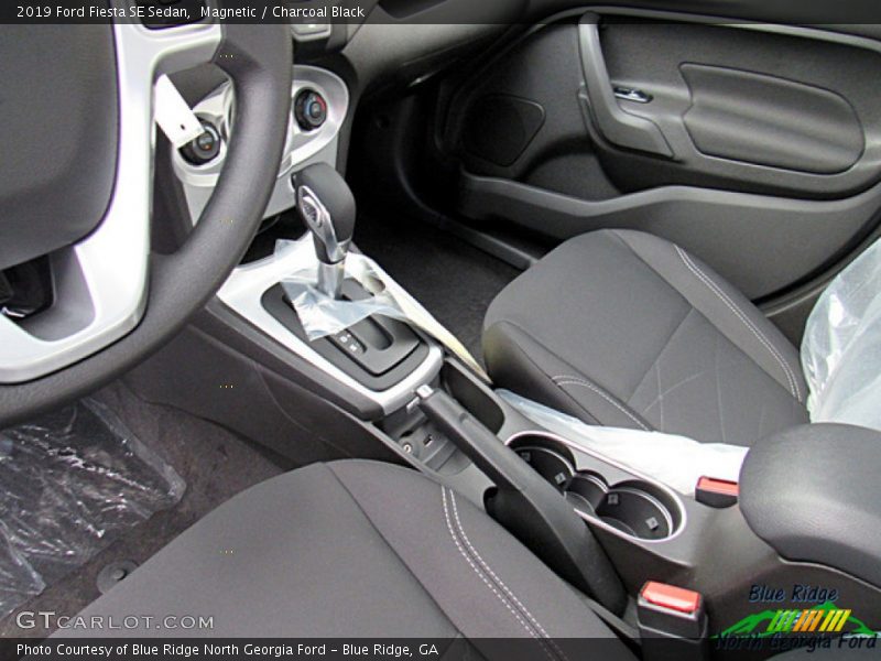 Magnetic / Charcoal Black 2019 Ford Fiesta SE Sedan