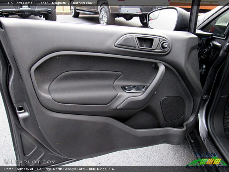 Magnetic / Charcoal Black 2019 Ford Fiesta SE Sedan