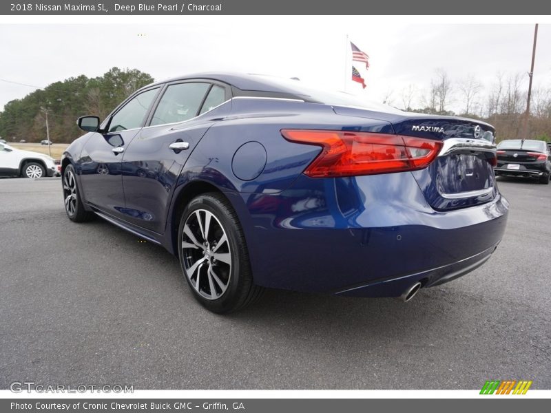 Deep Blue Pearl / Charcoal 2018 Nissan Maxima SL