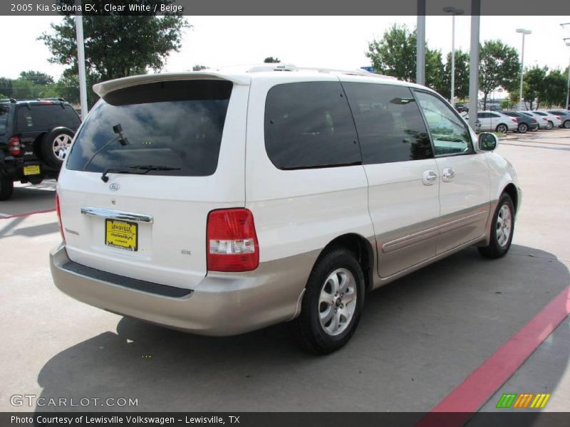 Clear White / Beige 2005 Kia Sedona EX