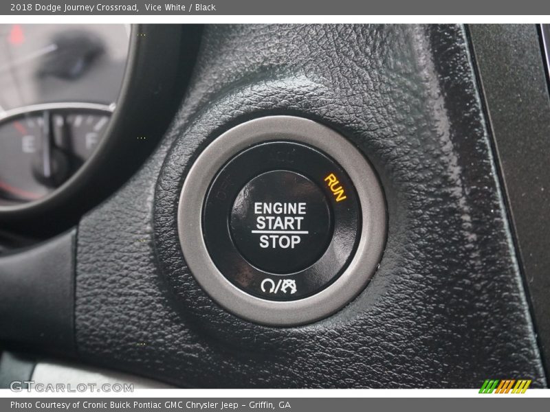 Vice White / Black 2018 Dodge Journey Crossroad