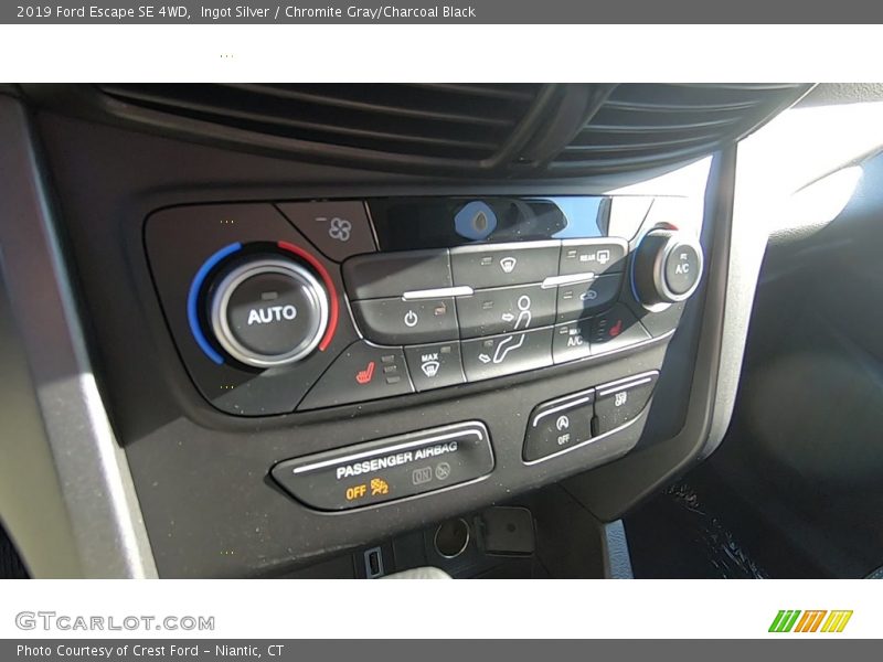 Ingot Silver / Chromite Gray/Charcoal Black 2019 Ford Escape SE 4WD