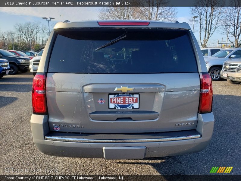 Pepperdust Metallic / Jet Black 2019 Chevrolet Suburban Premier 4WD