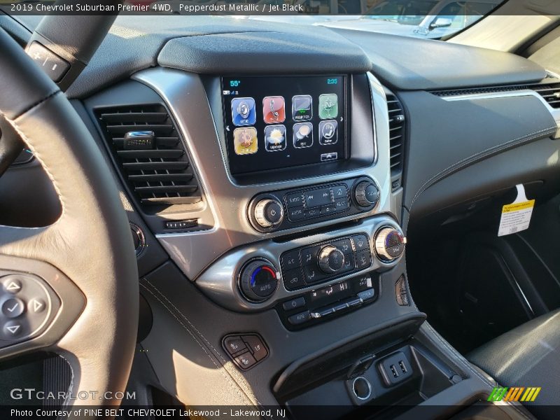 Pepperdust Metallic / Jet Black 2019 Chevrolet Suburban Premier 4WD