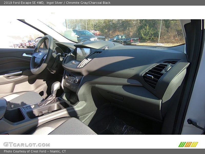 Ingot Silver / Chromite Gray/Charcoal Black 2019 Ford Escape SE 4WD