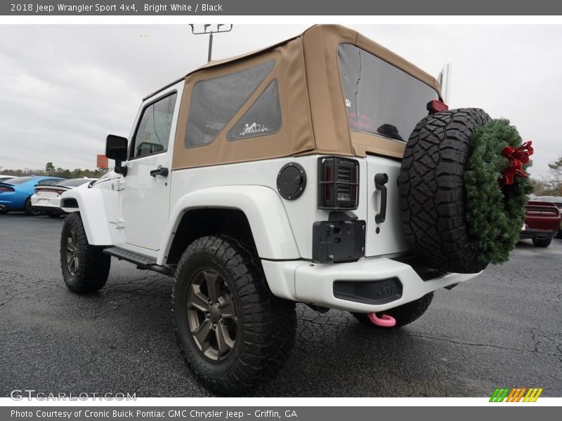 Bright White / Black 2018 Jeep Wrangler Sport 4x4