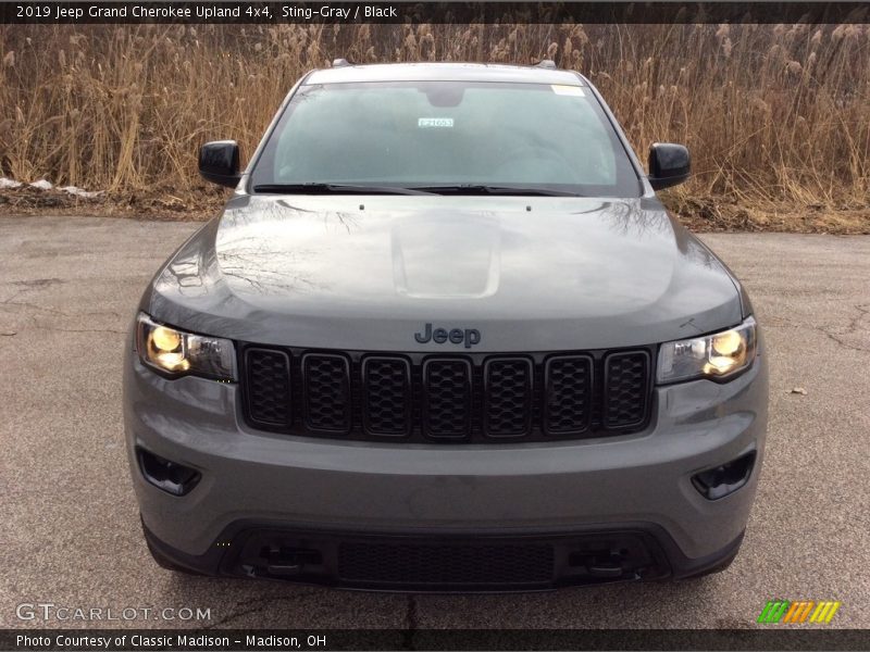 Sting-Gray / Black 2019 Jeep Grand Cherokee Upland 4x4