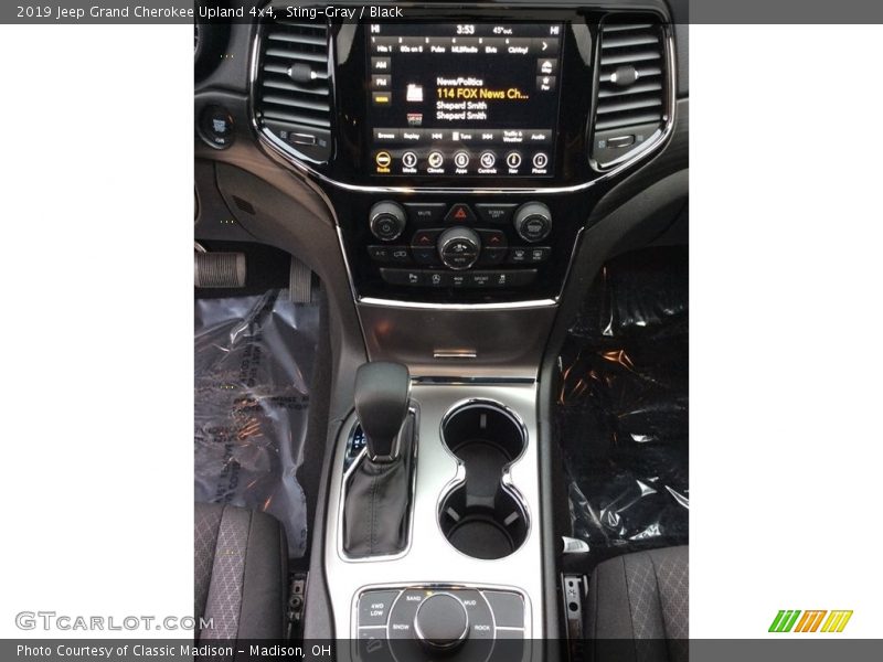 Sting-Gray / Black 2019 Jeep Grand Cherokee Upland 4x4
