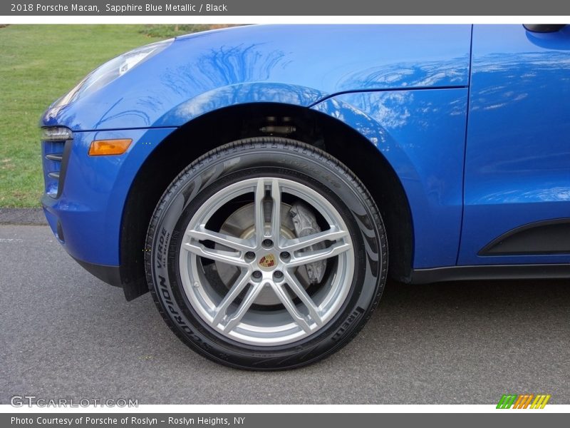 Sapphire Blue Metallic / Black 2018 Porsche Macan