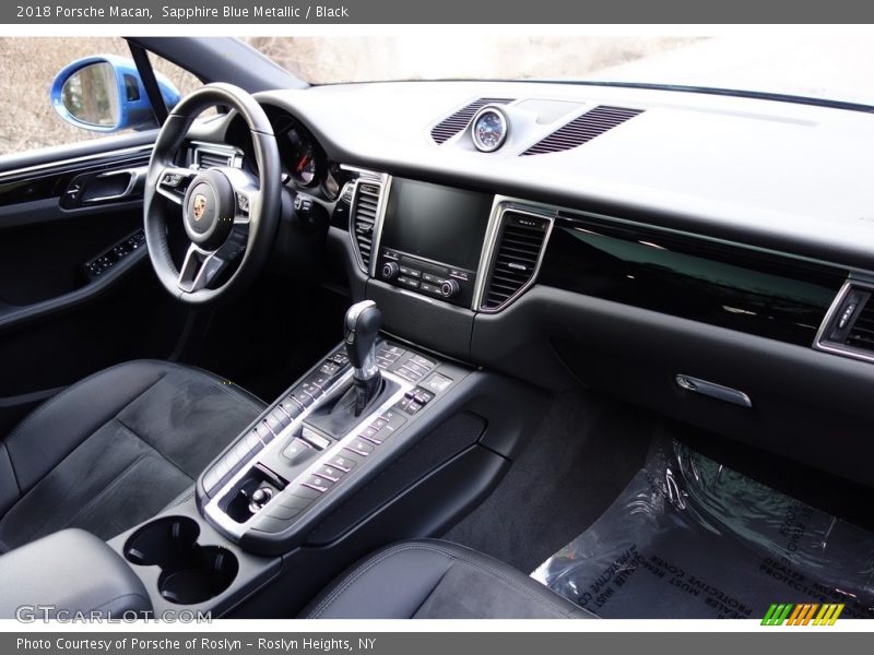 Sapphire Blue Metallic / Black 2018 Porsche Macan
