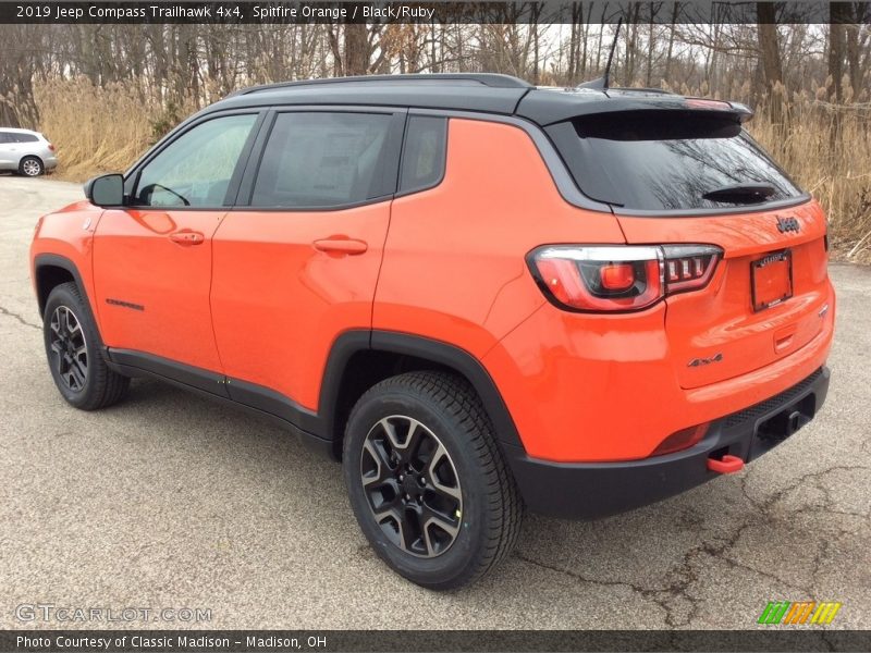  2019 Compass Trailhawk 4x4 Spitfire Orange