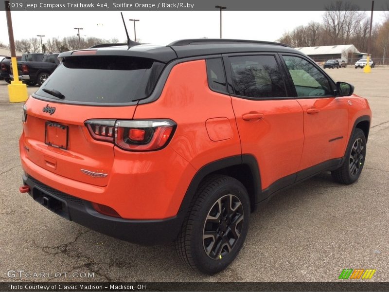  2019 Compass Trailhawk 4x4 Spitfire Orange