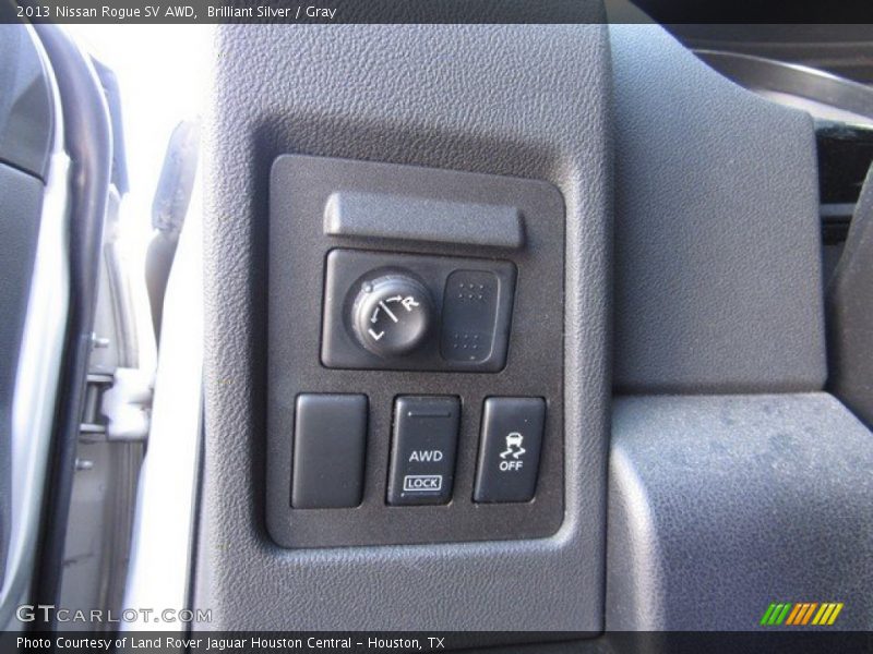 Brilliant Silver / Gray 2013 Nissan Rogue SV AWD
