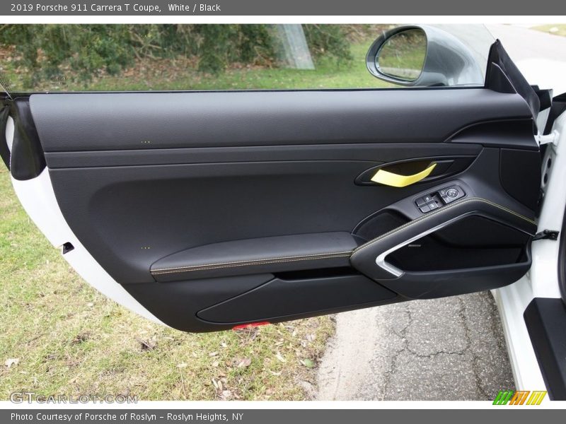 Door Panel of 2019 911 Carrera T Coupe